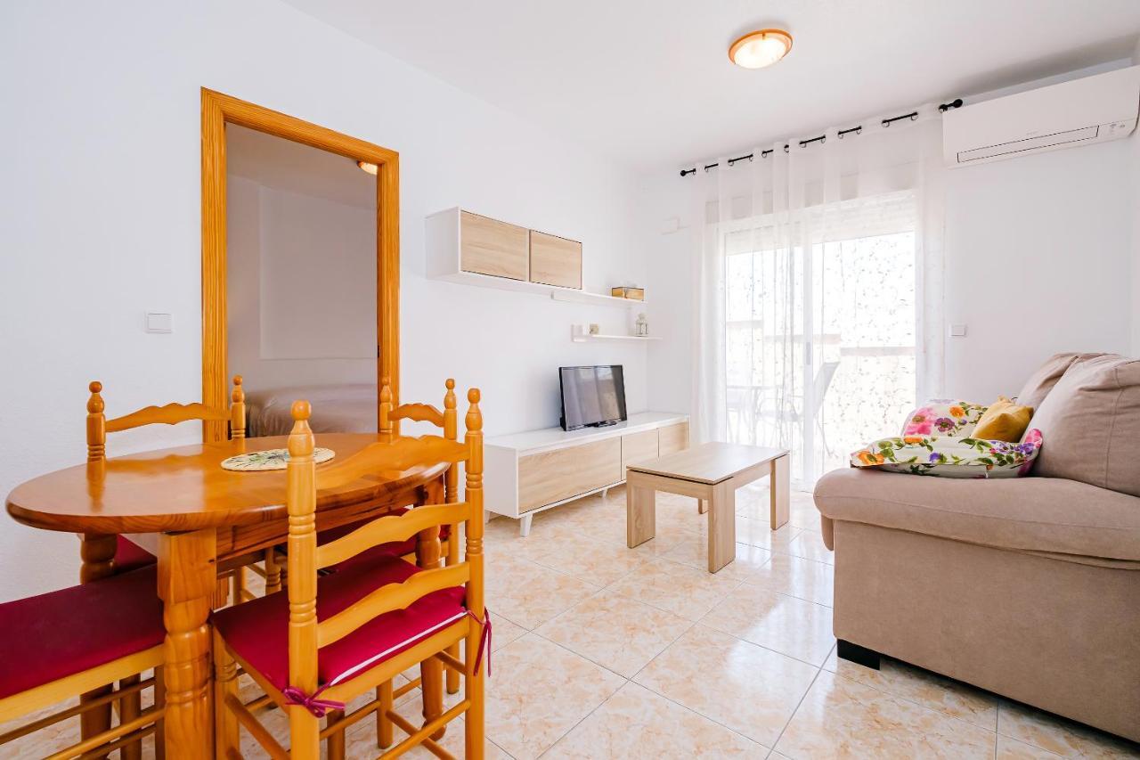 Piso 2 Dormitorios, Equipado, 5 Min Playa Del Cura ตอร์เรเวียคา ภายนอก รูปภาพ